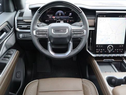 Certified 2026 GMC Acadia Denali Ultimate w/ LPO, Floor Liner Package image 25