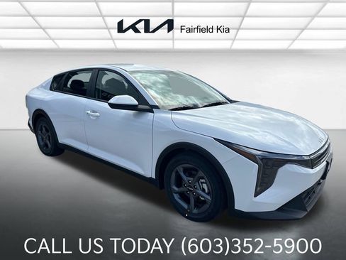 New 2025 Kia K4 LXS FWD image 7