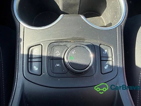 Used 2020 GMC Terrain SLT w/ Preferred Package FWD image 16