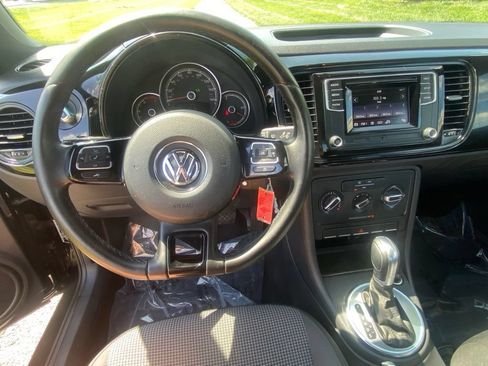 Used 2019 Volkswagen Beetle 2.0T S FWD image 10