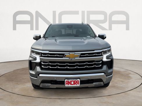 Used 2025 Chevrolet Silverado 1500 LTZ AWD/4WD image 5