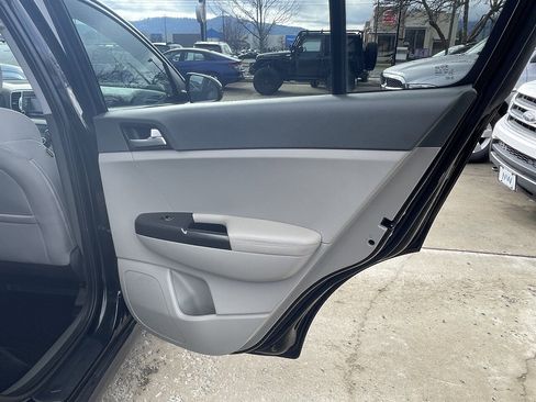 Used 2019 Kia Sportage LX FWD image 16