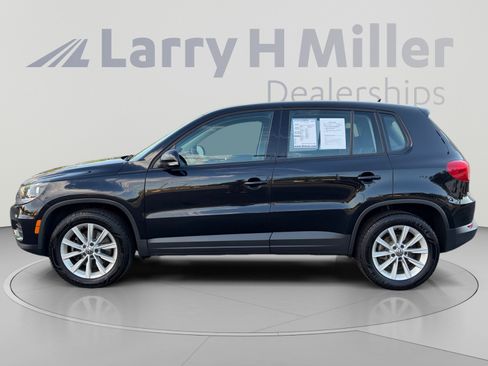 Used 2017 Volkswagen Tiguan Limited w/ Alloy Wheels Package AWD/4WD image 2