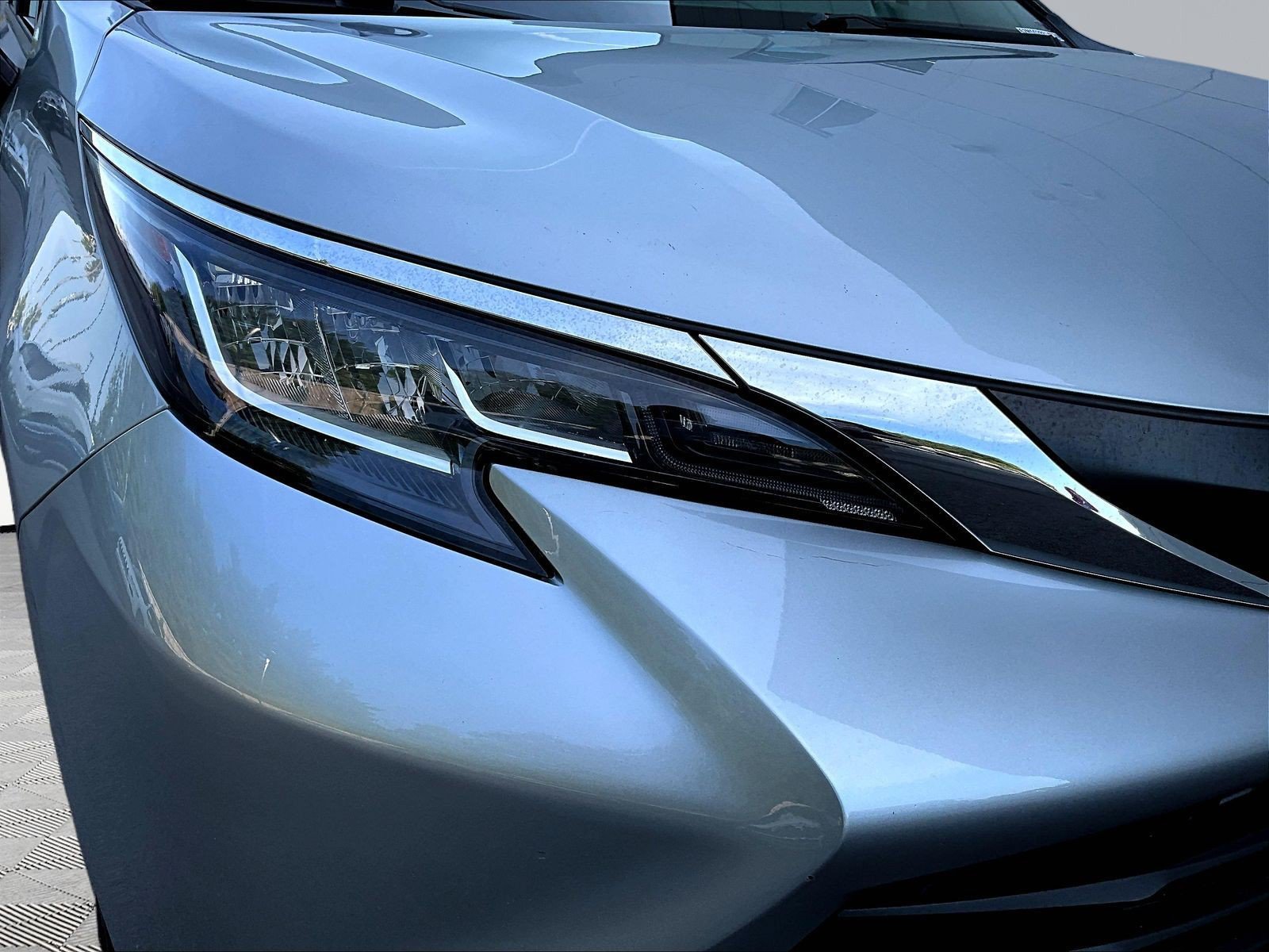 Used 2021 Toyota Sienna LE FWD image 32