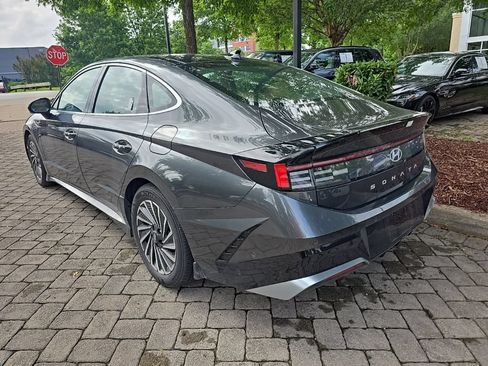 Used 2025 Hyundai Sonata Limited FWD image 6
