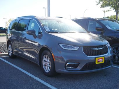 Used 2021 Chrysler Pacifica Touring-L