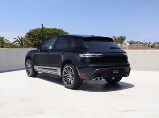 Certified 2025 Porsche Macan AWD/4WD video 3