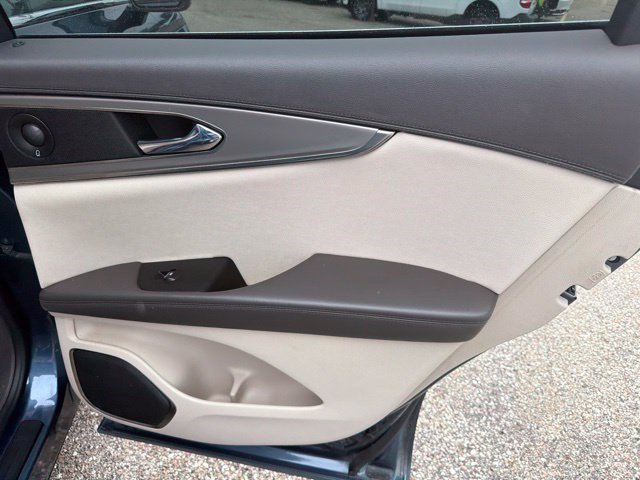 Used 2018 Lincoln MKX Select w/ Select Plus Package FWD image 20