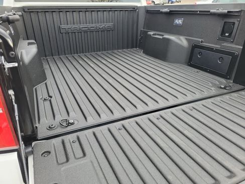 Used 2024 Toyota Tacoma TRD Off-Road w/ TRD Off Road Upgrade Package image 22