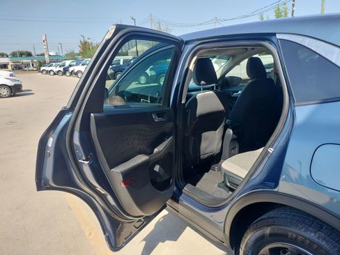 Used 2020 Ford Escape SE image 26