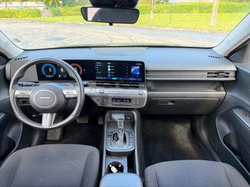 Used 2025 Hyundai Kona SEL image 16