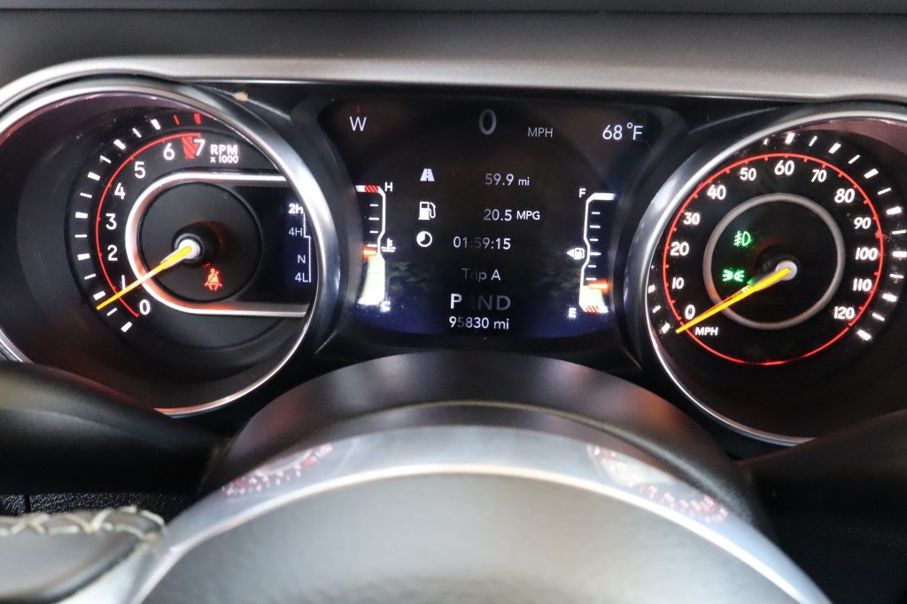 Used 2019 Jeep Wrangler Unlimited Sahara w/ Uconnect 4C Nav & Sound Group AWD/4WD image 24
