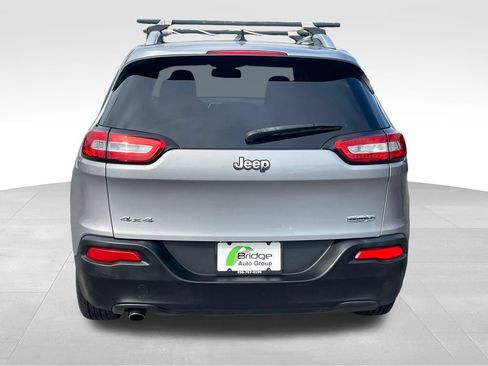 Used 2014 Jeep Cherokee Latitude AWD/4WD image 6