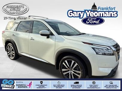 Used 2024 Nissan Pathfinder Platinum w/ Cargo Package