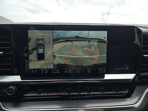 New 2026 Chevrolet Silverado 1500 High Country w/ Technology Package AWD/4WD image 15