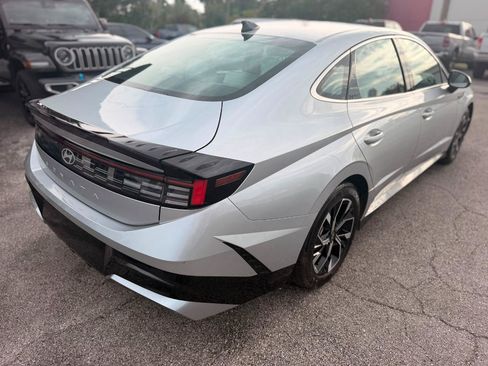 Used 2025 Hyundai Sonata SEL FWD image 7