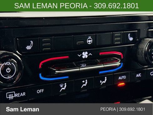 New 2025 Jeep Grand Cherokee Laredo w/ Luxury Tech Group I image 19