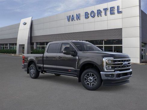 New 2026 Ford F250 Lariat w/ Lariat Ultimate Package image 29