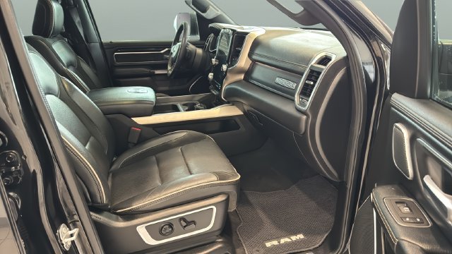 Used 2019 RAM 1500 Laramie AWD/4WD image 25