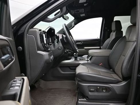 Used 2023 Chevrolet Silverado 1500 ZR2 w/ Technology Package AWD/4WD image 27