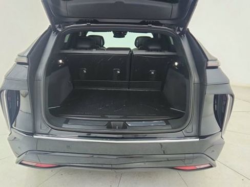 Used 2024 Cadillac Lyriq Tech image 13