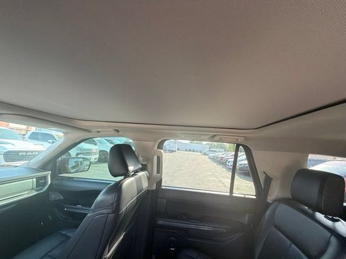 Used 2022 Ford Expedition XLT RWD image 28