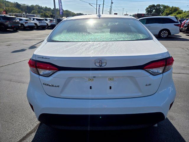 Used 2025 Toyota Corolla LE FWD image 7