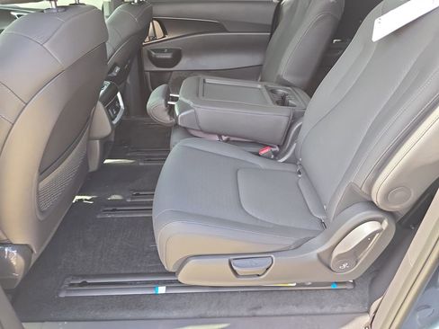 New 2026 Kia Carnival SX Prestige FWD image 17