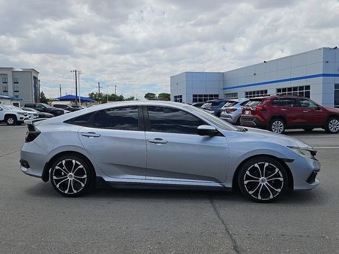 Used 2019 Honda Civic Sport image 5
