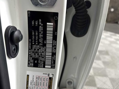 Used 2021 Toyota 4Runner TRD Off-Road image 31