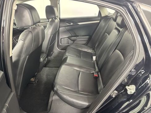 Used 2019 Honda Civic Touring image 22