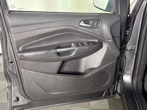 Used 2017 Ford Escape SE w/ SE Leather Comfort Package AWD/4WD image 10