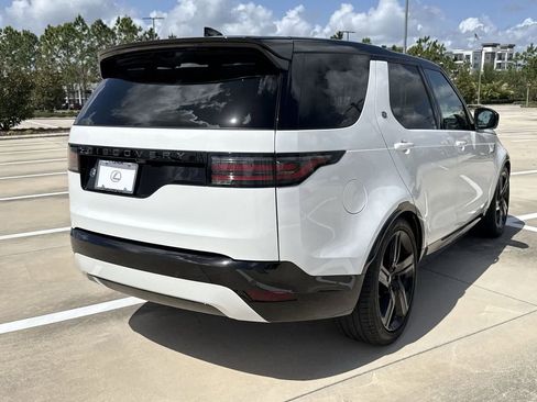 Used 2025 Land Rover Discovery Dynamic SE AWD/4WD image 11
