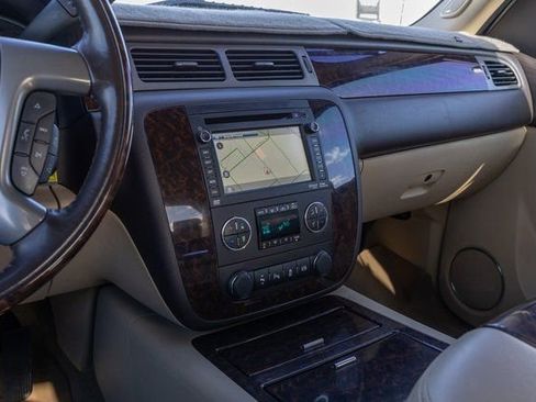 Used 2013 GMC Sierra 3500 Denali AWD/4WD image 19