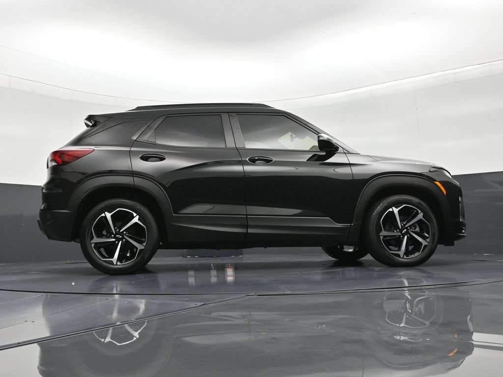 Used 2023 Chevrolet TrailBlazer RS w/ Convenience Package FWD image 28