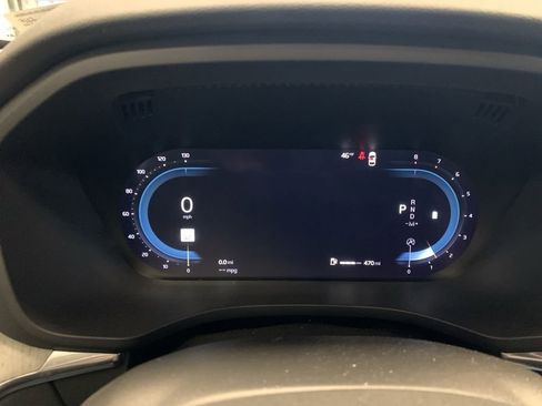 Used 2025 Volvo XC60 B5 Plus image 6