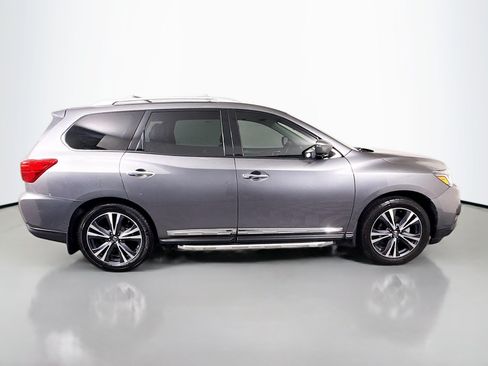 Used 2020 Nissan Pathfinder Platinum FWD image 11