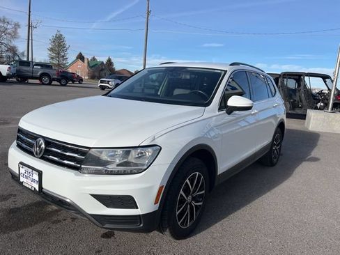 Used 2021 Volkswagen Tiguan SE FWD image 5