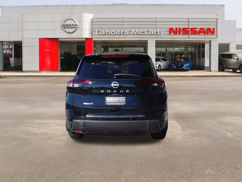 New 2026 Nissan Rogue SV image 4