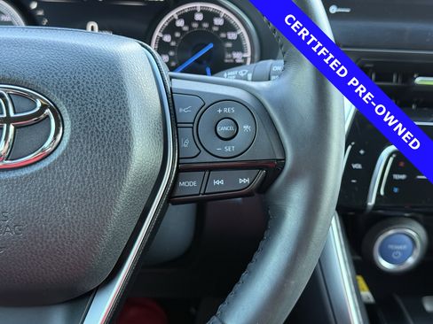 Used 2022 Toyota Venza Limited image 25