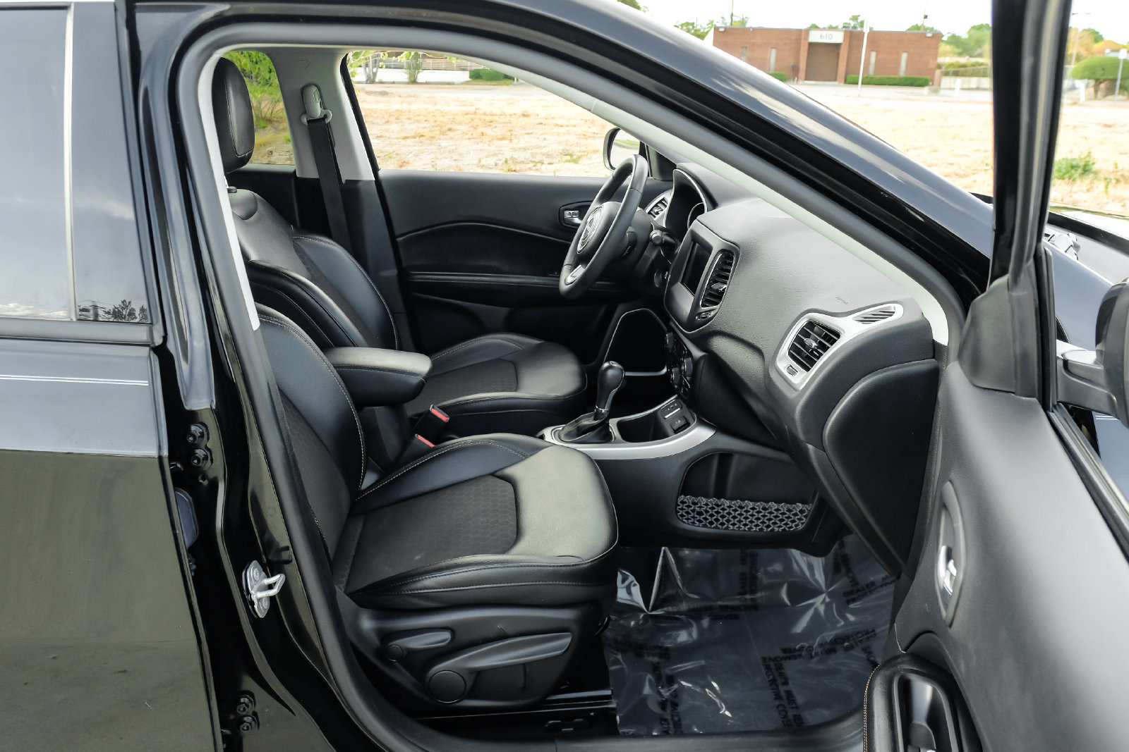 Used 2021 Jeep Compass Latitude w/ Driver Assistance Group FWD image 36