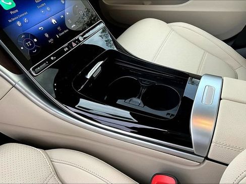 New 2026 Mercedes-Benz C 300 4MATIC Sedan image 11