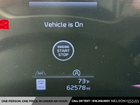 Used 2024 Kia Telluride EX w/ EX Captain's Chair Package FWD image 12