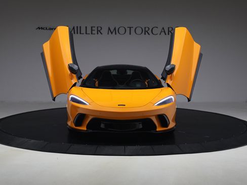 New 2026 McLaren GTS image 13