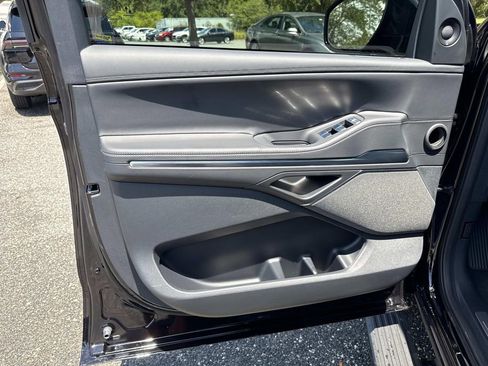 New 2025 Lincoln Navigator L Reserve w/ Jet Appearance Package image 18