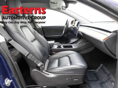 Used 2021 Tesla Model Y Long Range AWD/4WD image 18