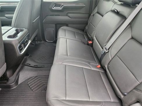 Used 2022 Chevrolet Silverado 1500 LTZ image 11