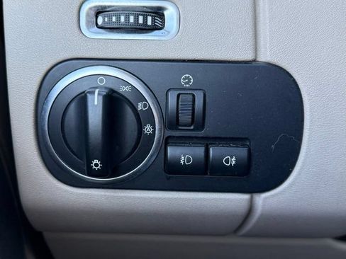 Used 2012 Land Rover LR4 HSE AWD/4WD image 25