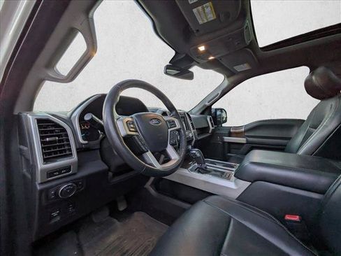 Used 2018 Ford F150 Lariat w/ Equipment Group 502A Luxury image 15