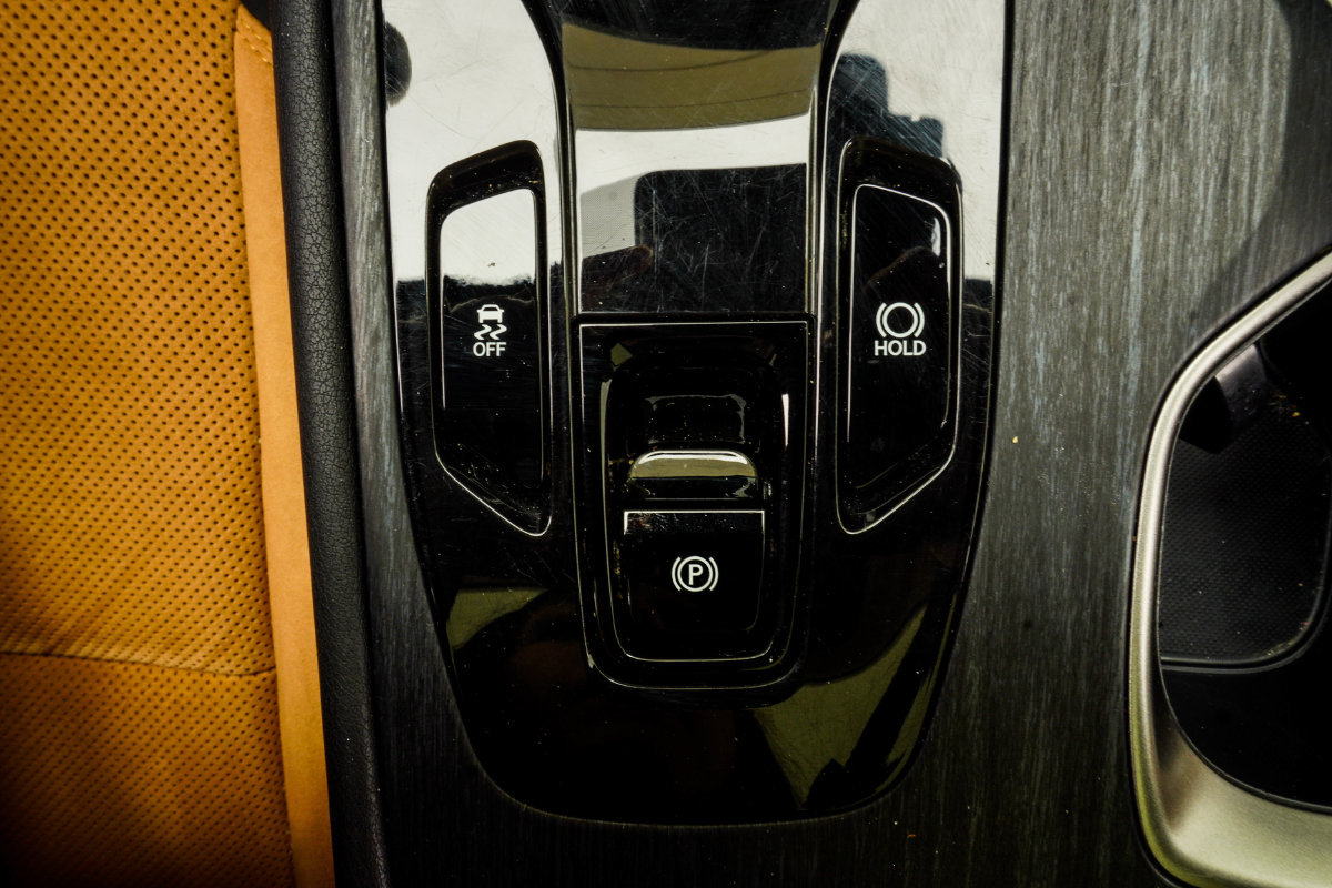 Used 2023 Lexus RZ 450e Premium w/ Cold Area Package AWD/4WD image 23